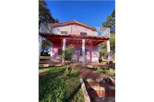 Vendo residencia en aregua