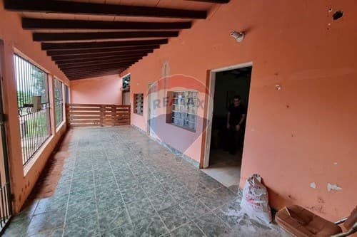 Gran Propiedad en Ñemby – Barrio Salinas