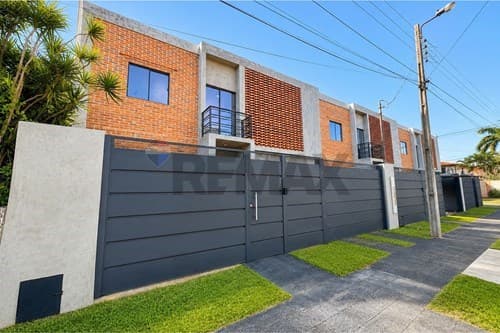 Dúplex en Venta | Cuarto Barrio, Luque — foto 2
