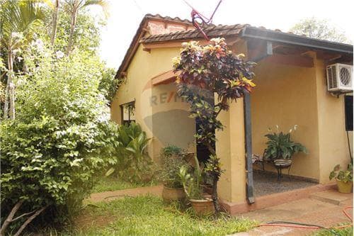 En venta casa en San Lorenzo-lucerito-bo. San juan