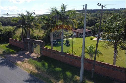 Vendo imponente quinta en nueva colombia s/ ruta