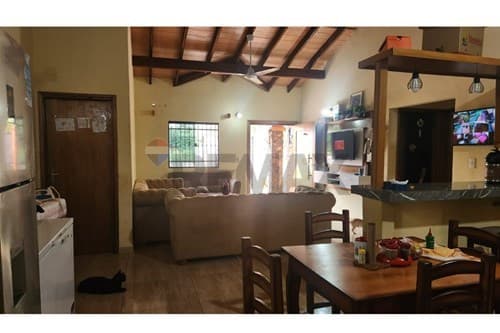 Vendo casa en costa fleitas - aregua