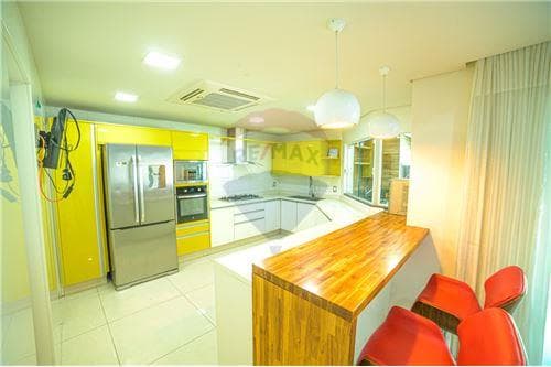Imponente residencia RE/MAX COLLECTION — foto 4