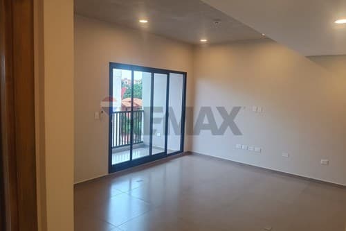 Amplio dpto de 1 dorm+ balcon + cochera — foto 5