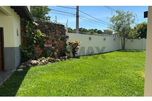 Residencia en esquina en Luque — foto 3