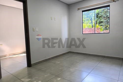 Departamento en caacupe, foto 2