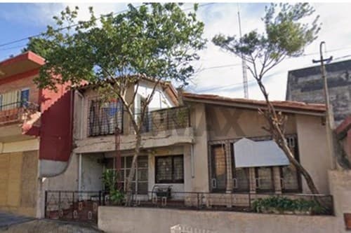 ¡Casa amplia a refaccionar en Sajonia, Asunción! — foto 2