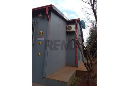 ¡Casa Moderna en Itapúa con Salon Comercial — foto 2