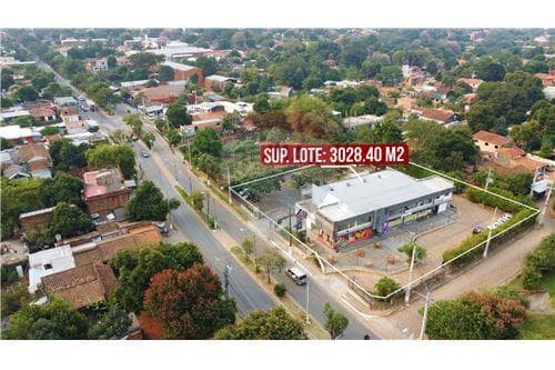 Vendo Paseo Comercial en funcionamiento