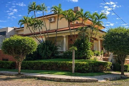 Casa en Las Lomas, ubicacion y funcionalidad — foto 1