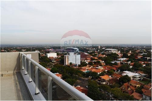 Amplia oficina con coch y baulera en el centro!, foto 2