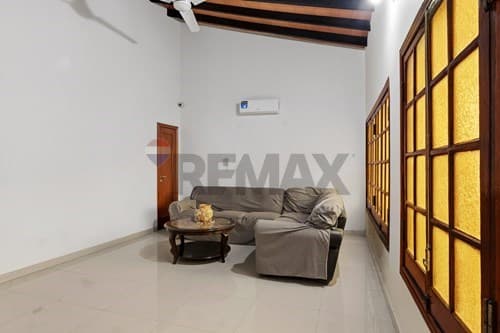 Casa en venta - loma pyta