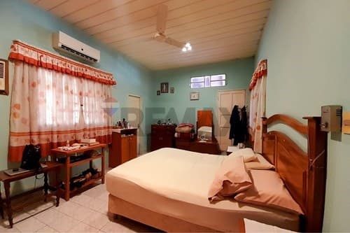 En ciudad nueva casa en esquina — foto 4