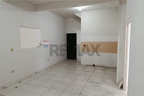 Hermoso Salón Comercia en Luque Laurelty, foto 5