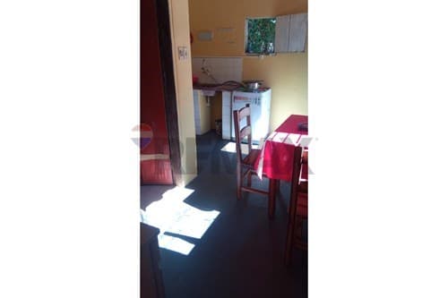 casa en Luque, ideal para refaccionar!, foto 5