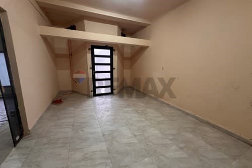 Amplio Salon Comercial con 3 ambientes o Oficinas — foto 4