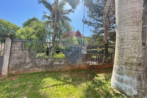 Residencia en venta en el centro de Hernandarias, foto 2