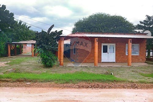Local Comercial con Vivienda en Venta