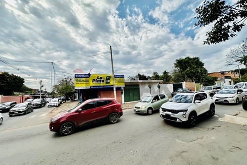 Salón comercial de 48 m2 – San Lorenzo centro, foto 1
