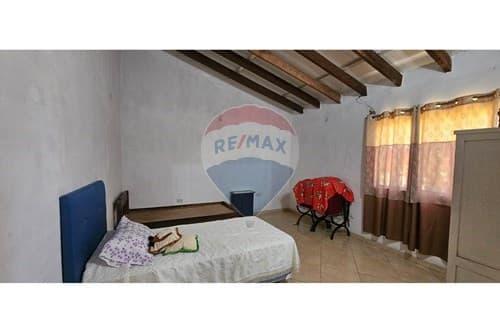 Casa en la ciudad de cabañas — foto 5