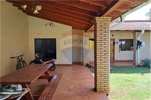 hermosa casa de dos plantas en Minga Guazu, foto 5