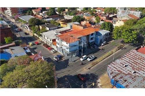 Edificio sobre Rodríguez de Francia e/ Brasil — foto 2