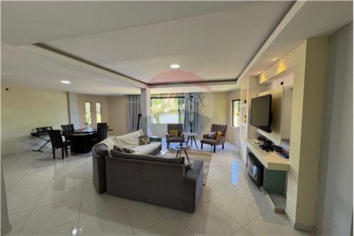 Lujosa vivienda amoblada y equipada en venta, foto 4