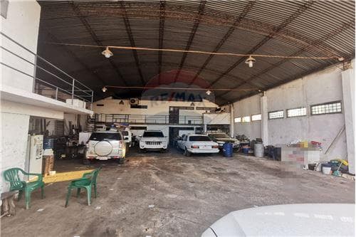 GranTinglado , con dptos y estructura de Hormigon‼️