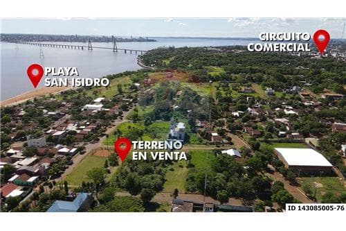 Amplio terreno en el Barrio San Isidro — foto principal