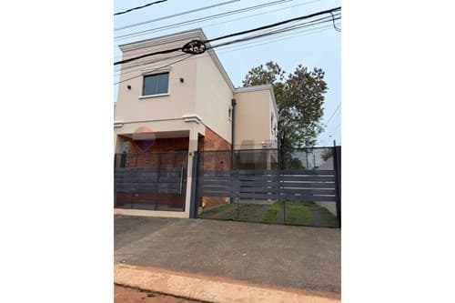 Duplex en esquina en Luque – loma merlo, foto 4