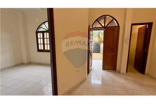 Hermosa y amplia casa en lambare — foto 3