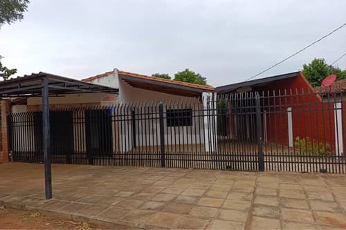 Casa de dos habitaciones - barrio yataity