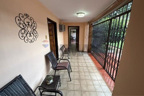 Inmueble en el Centro de Encarnación, Py