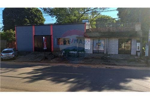 Vendo casa con monoambientes