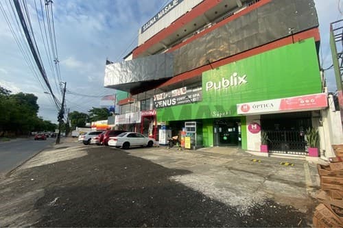 Local comercial s/ la avda. Choferes del chaco