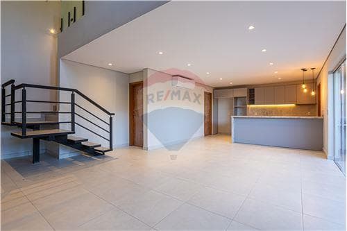DUPLEX A ESTRENAR con 3 cocheras, foto 4