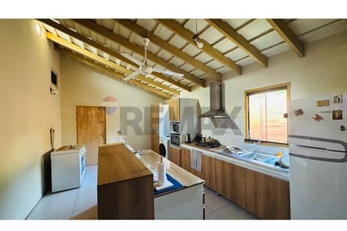 Amplia casa en venta - barrio bella vista — foto 2