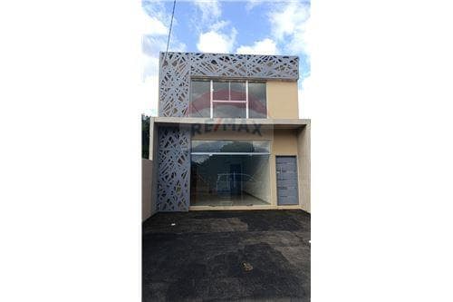 Salon comercial en planta alta a estrenar — foto 2