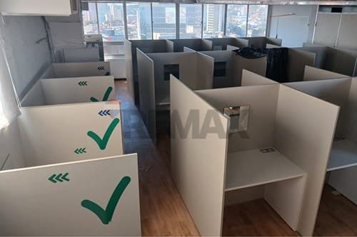 Oficina amoblada de 2 pisos en el centro — foto 4