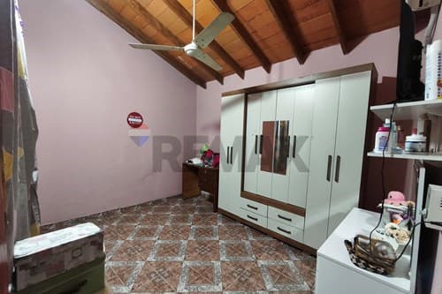 amplia casa en el Barrio la Mercedes — foto 5