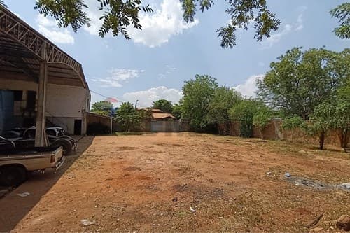 Tinglado con salón comercial en venta - Itauguá — foto 5