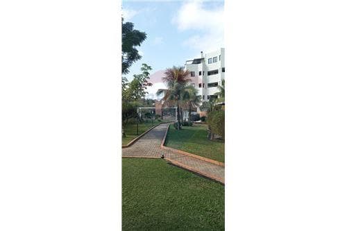 Vendo departamento en condominio cerrado moravia