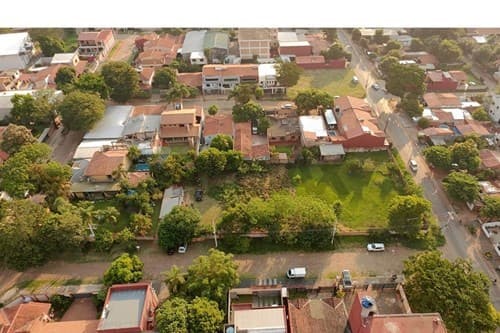 En venta imponente terreno de 2568 m2 en esquina — foto 3