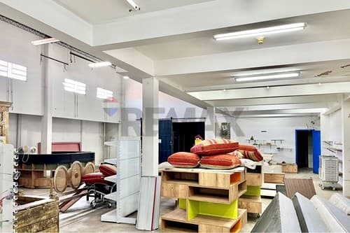 Edificio corporativo en venta, foto 4