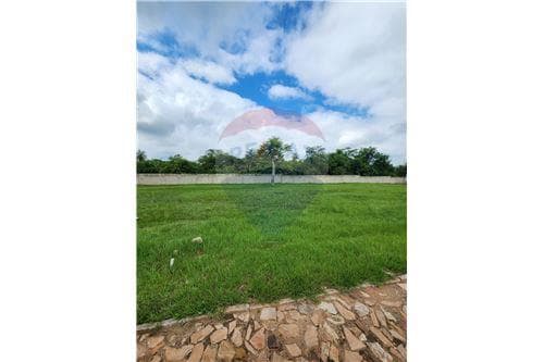 Terreno en barrio cerrado en nueva colombia