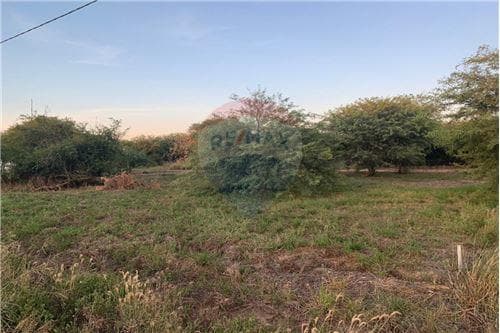 Terreno Comercial en Cruce Boquerón sobre Ruta 9