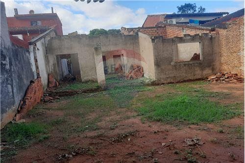 Terreno con construcción a terminar – B° Obrero — foto 2