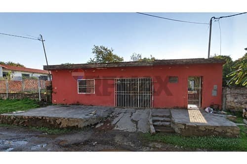 Terreno con casa a refaccionar o demoler, foto 2