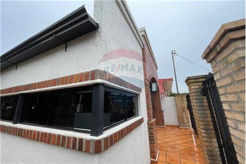Se alquila casa amoblada con amplio patio — foto 5
