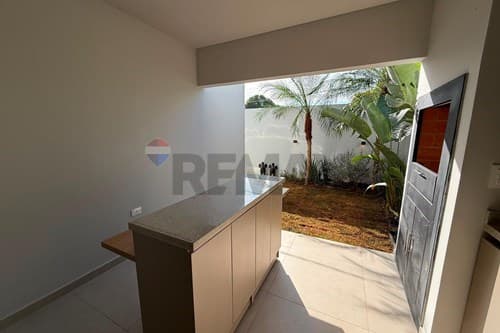 Casa en venta en Barrio Cerrado en Mora Kue, Luque, foto 3